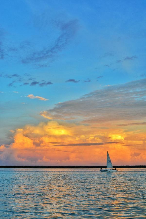 Tortuga Bacalar Bed & Breakfast Exterior photo