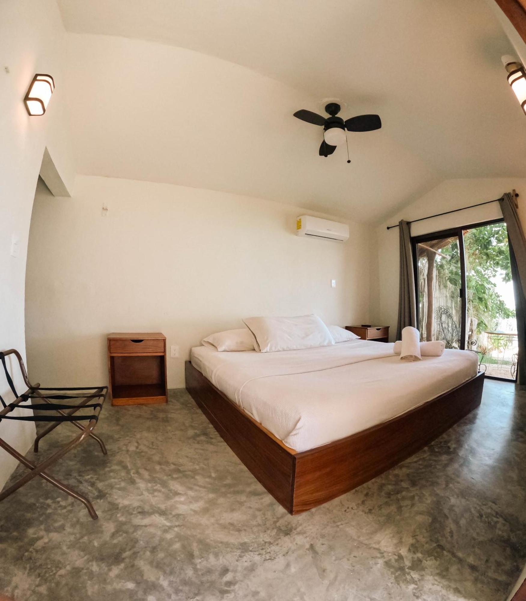 Tortuga Bacalar Bed & Breakfast Exterior photo